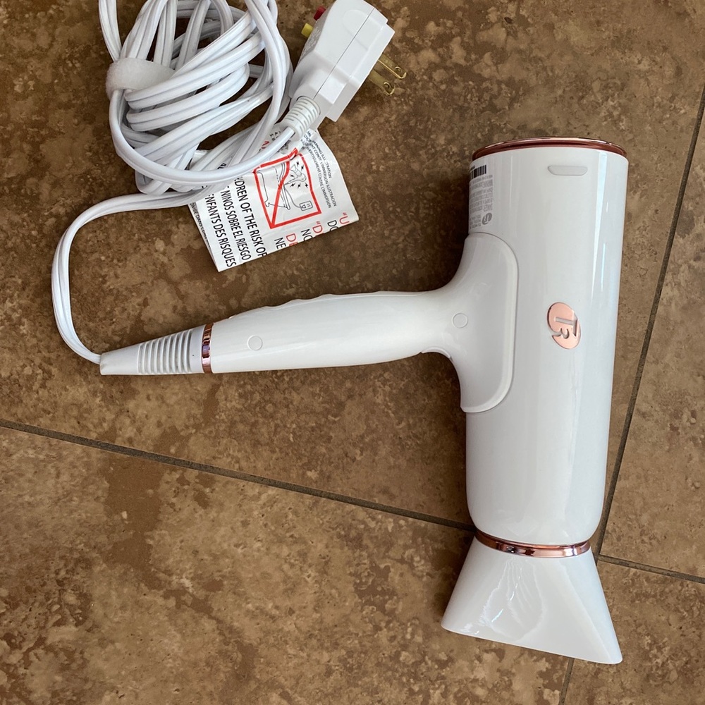 t3 blow dryer
